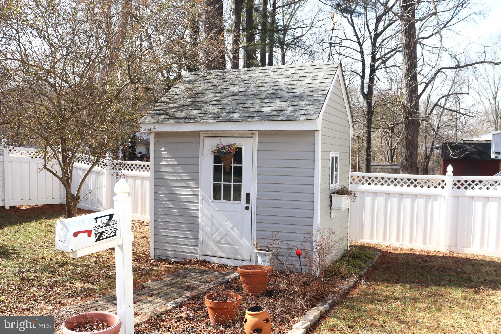 WINDSOR PLACE - Residential