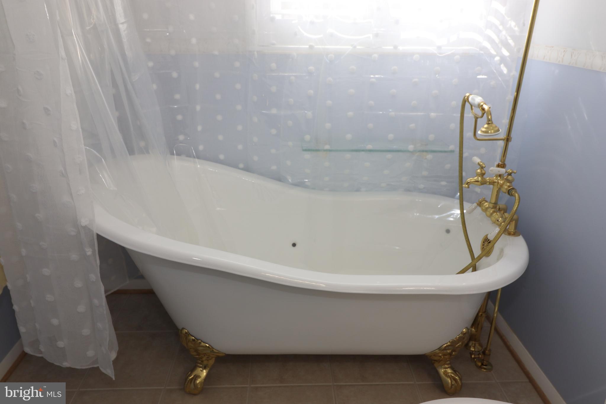 WINDSOR PLACE - Residential