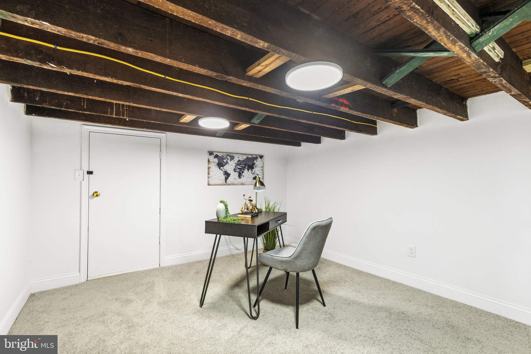 ALBEMARLE SQUARE - Residential