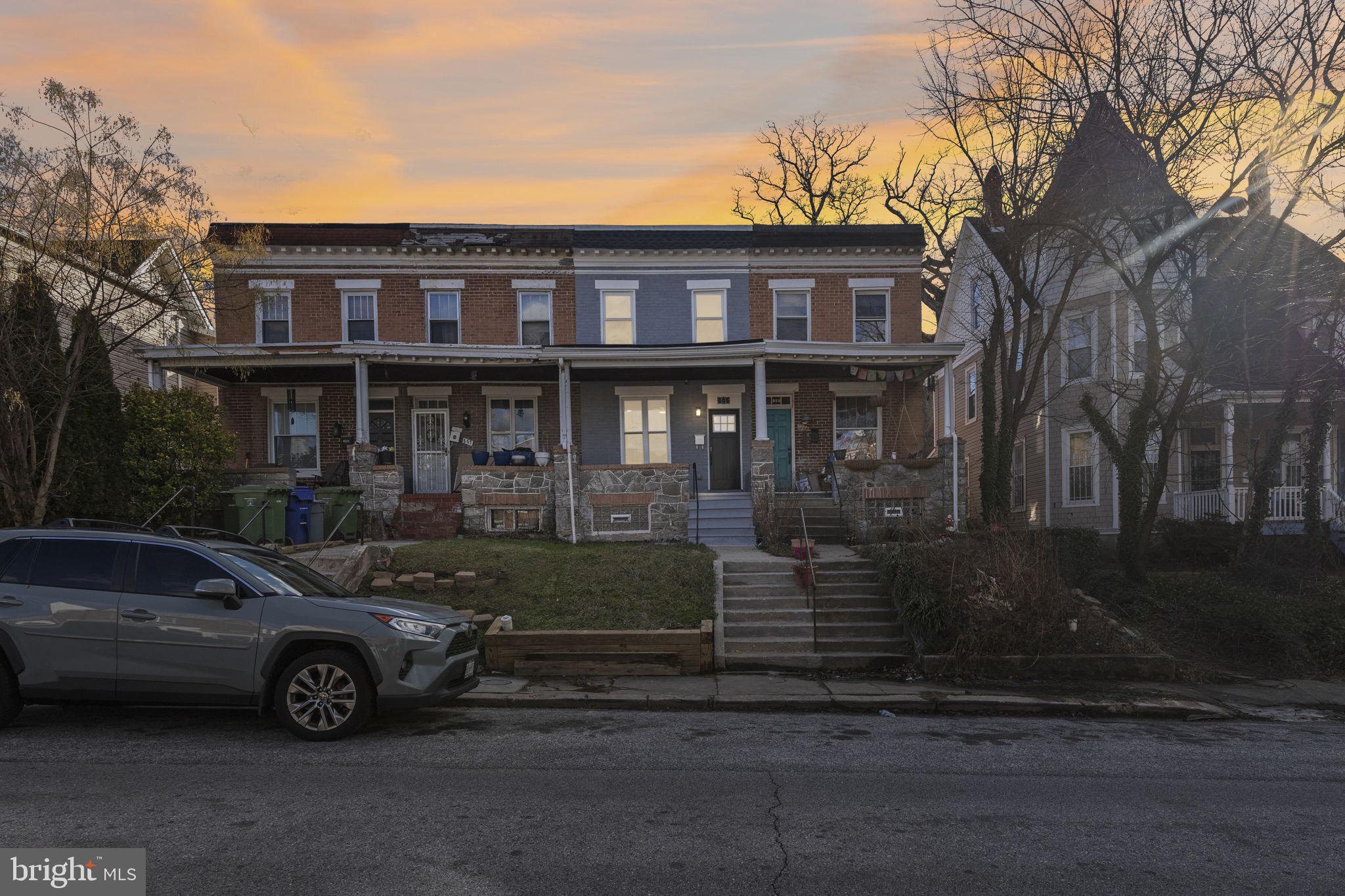 ALBEMARLE SQUARE - Residential