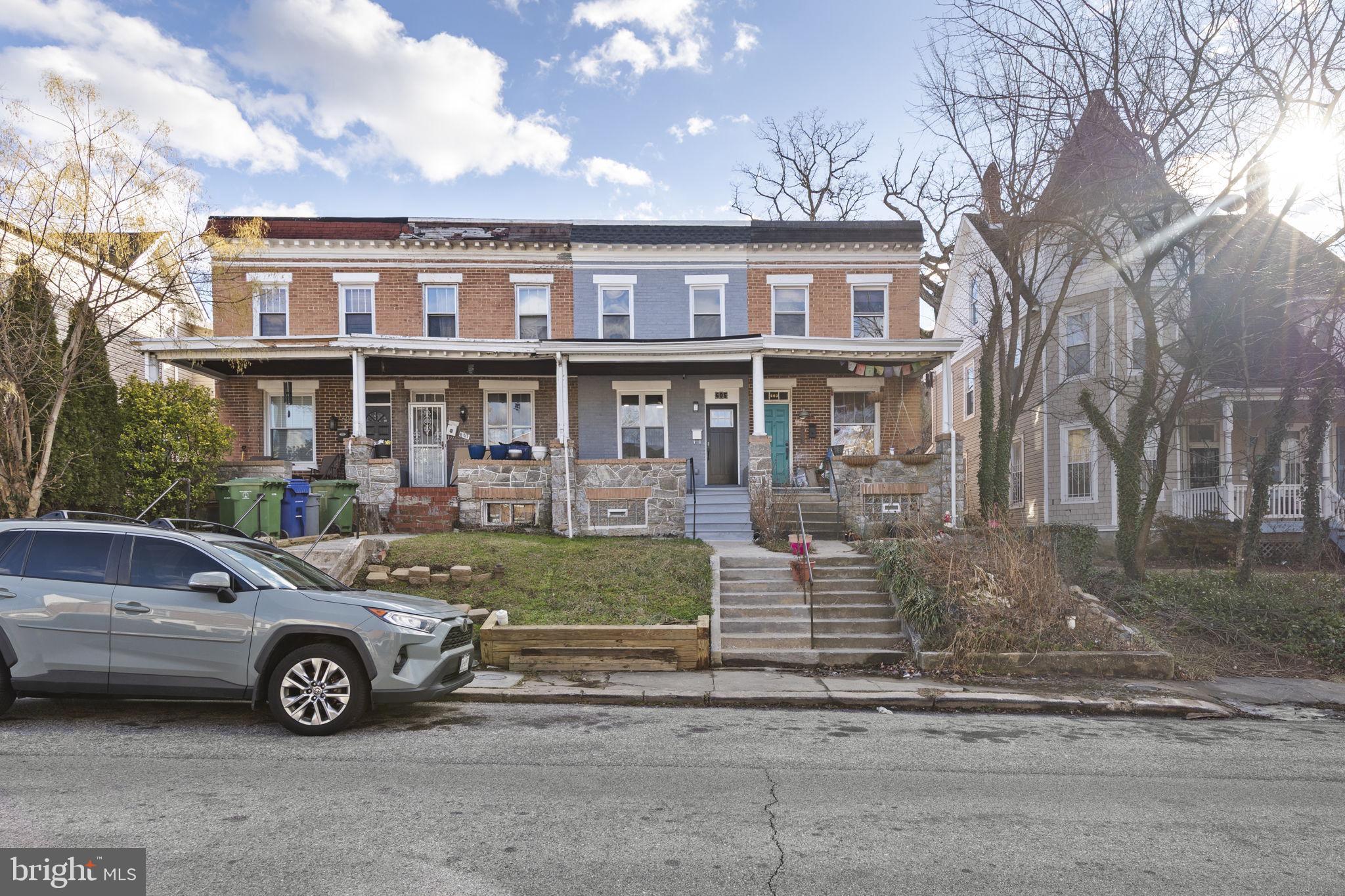 ALBEMARLE SQUARE - Residential