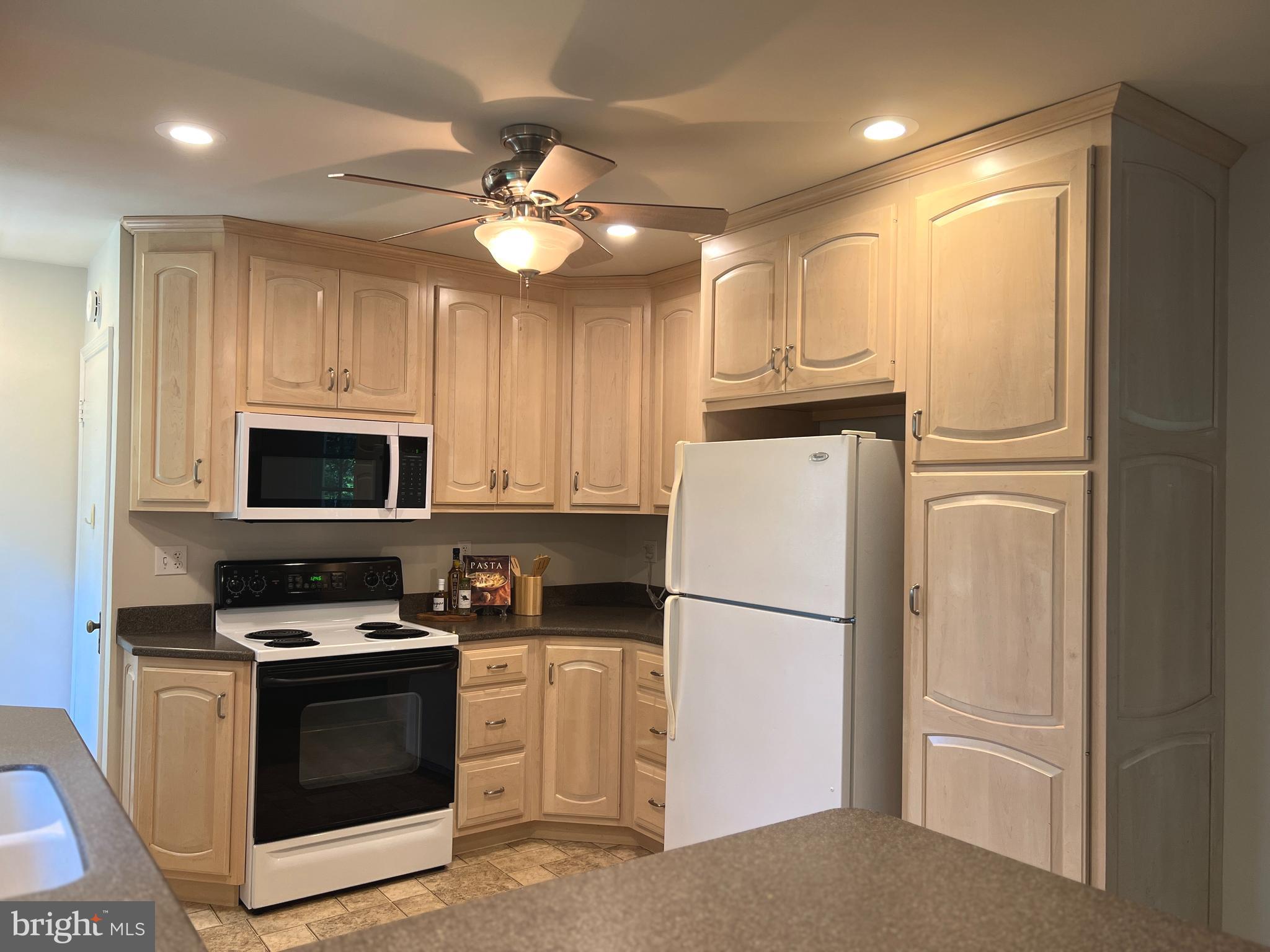 BERKSHIRE OAKWOOD - Residential Lease