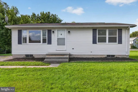 MLS: PAAD2025638