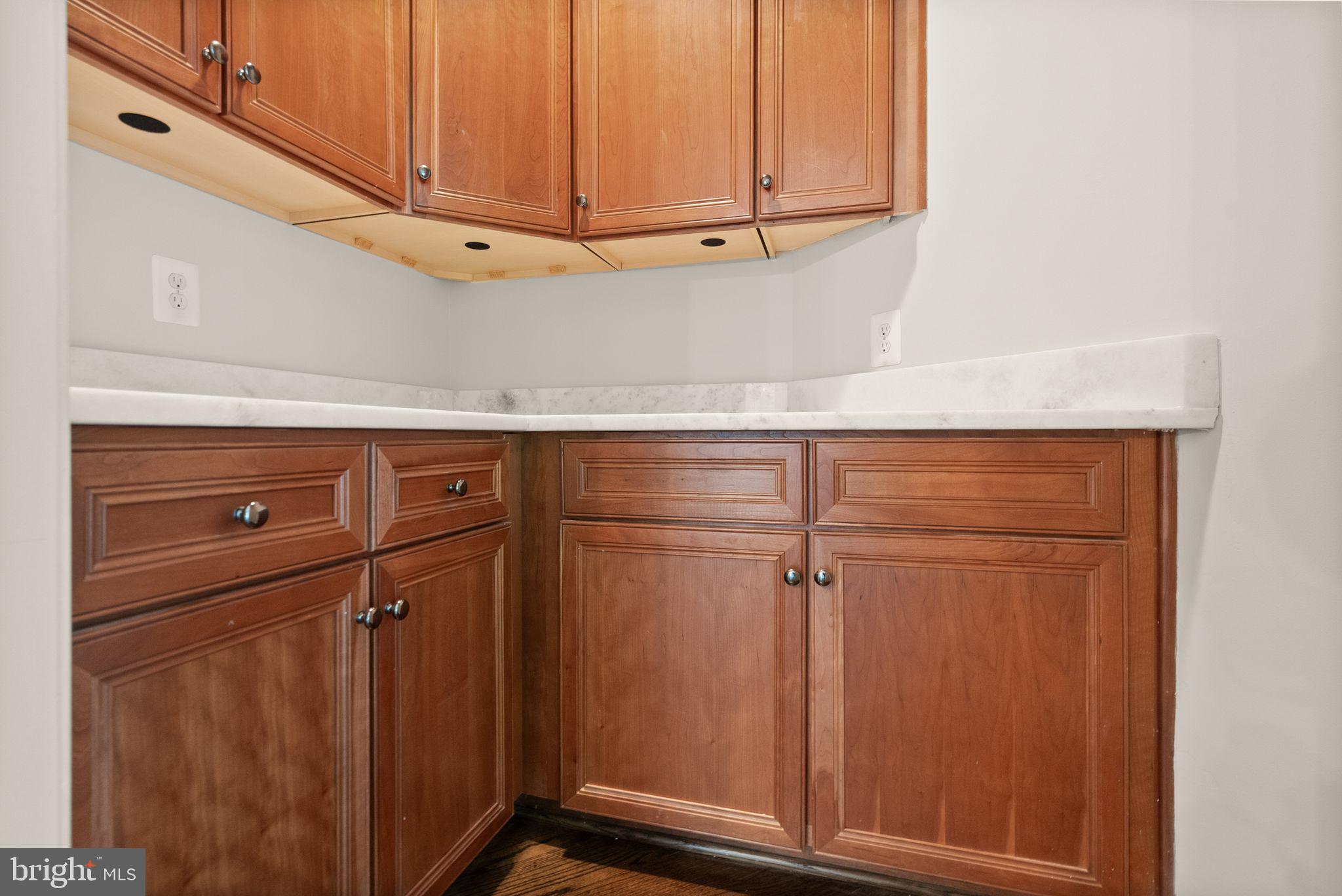 LAKE MANASSAS ESTATES - Residential