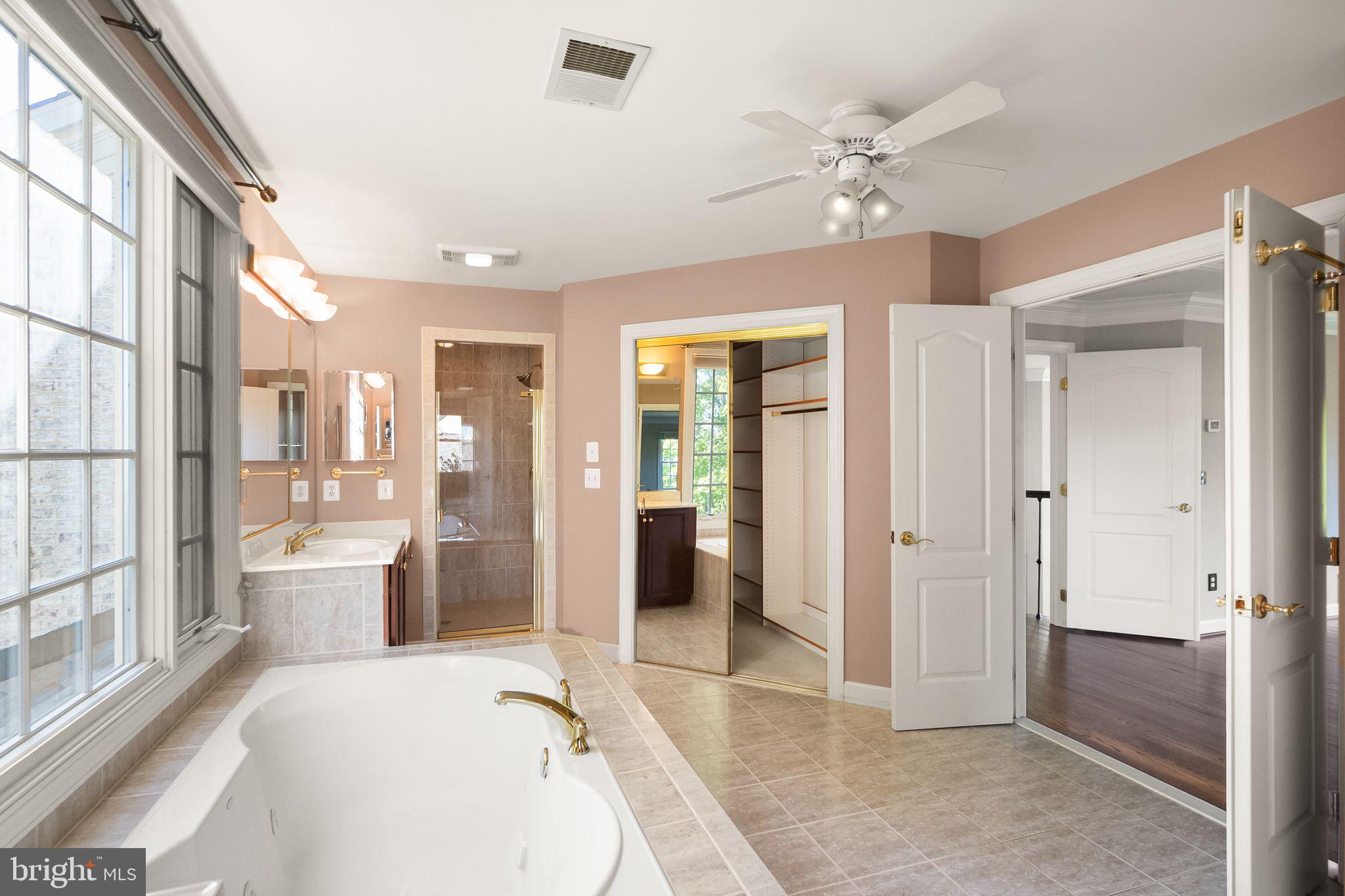 LAKE MANASSAS ESTATES - Residential