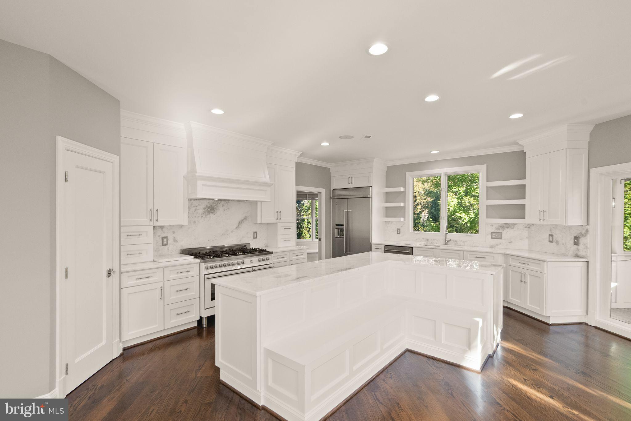 LAKE MANASSAS ESTATES - Residential