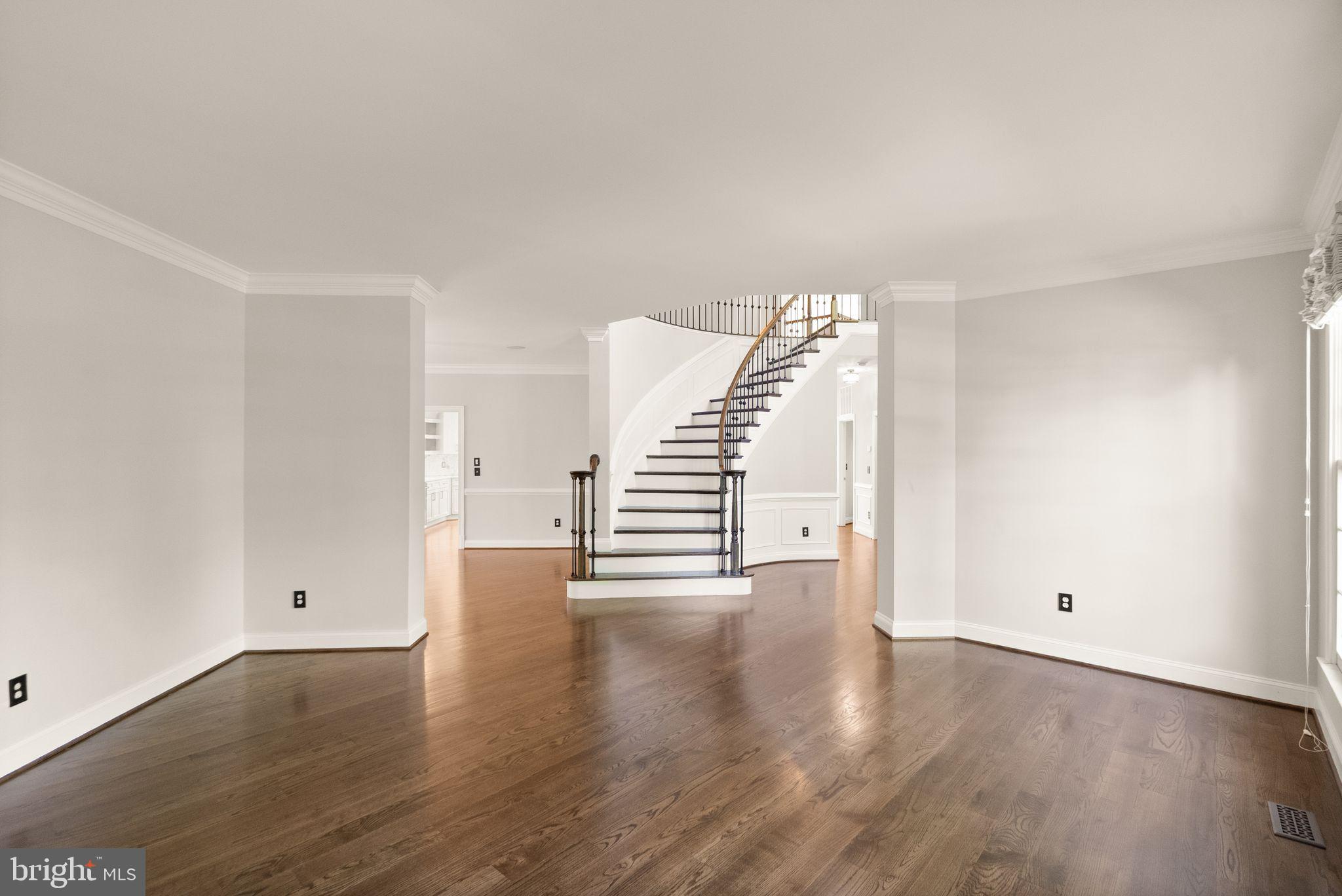 LAKE MANASSAS ESTATES - Residential