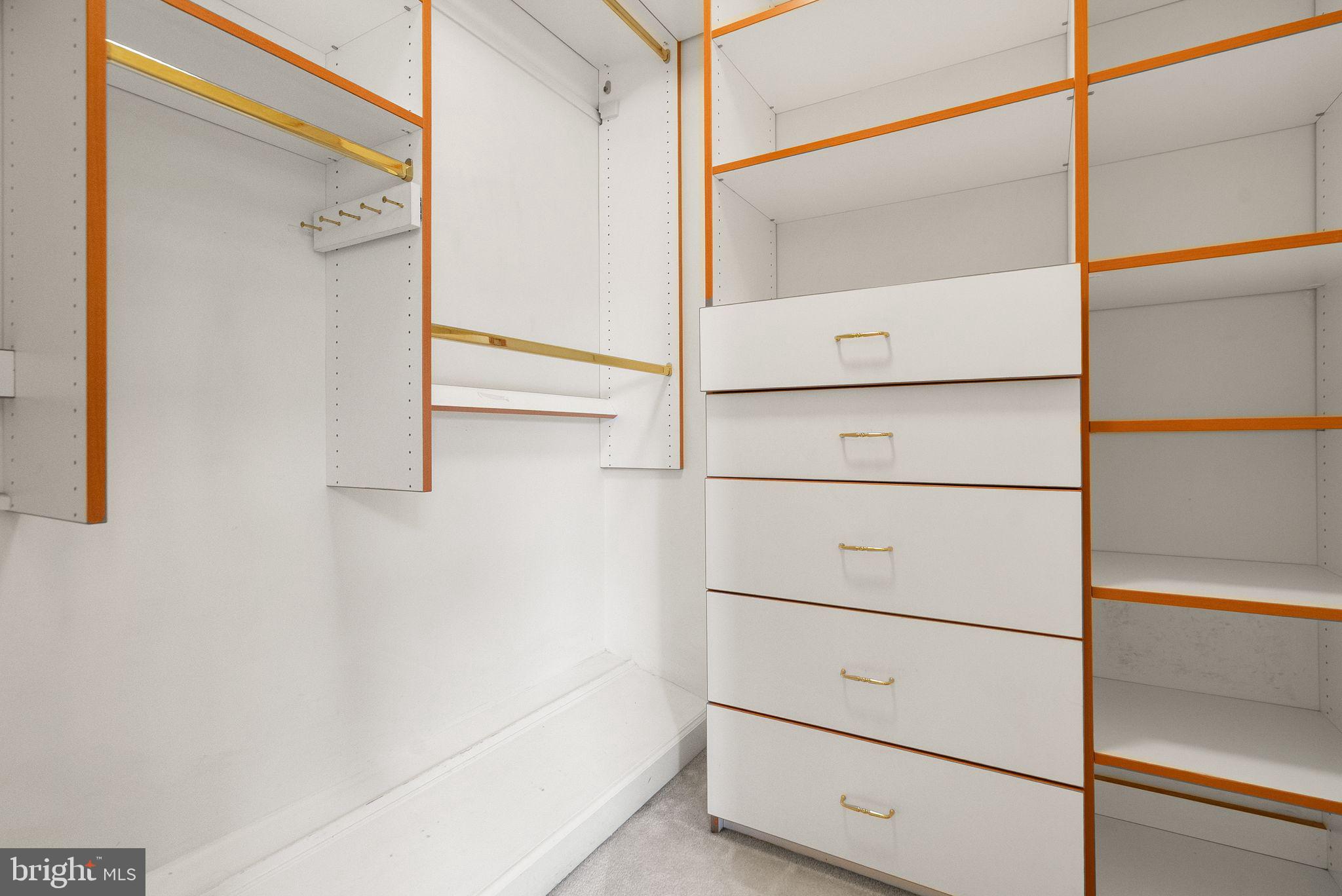 LAKE MANASSAS ESTATES - Residential