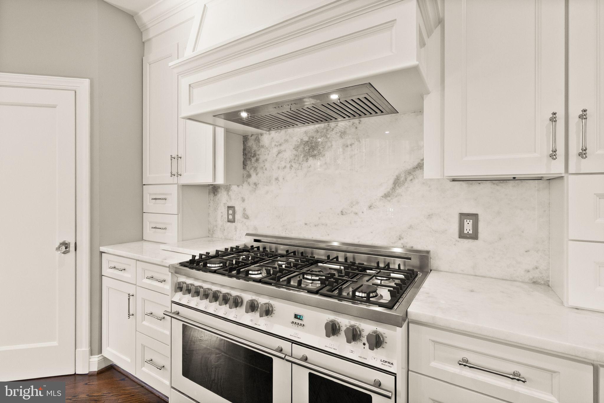 LAKE MANASSAS ESTATES - Residential