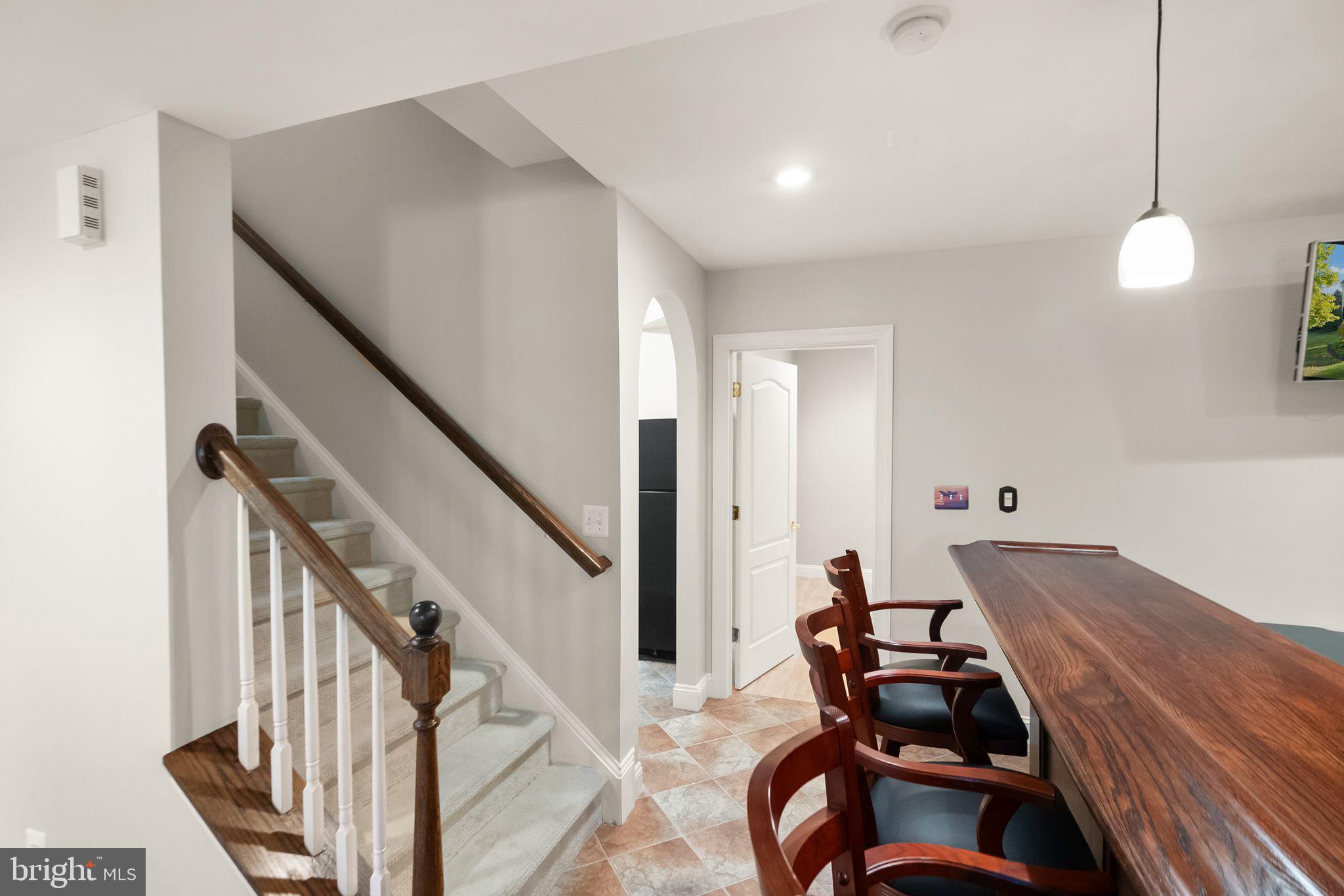 LAKE MANASSAS ESTATES - Residential