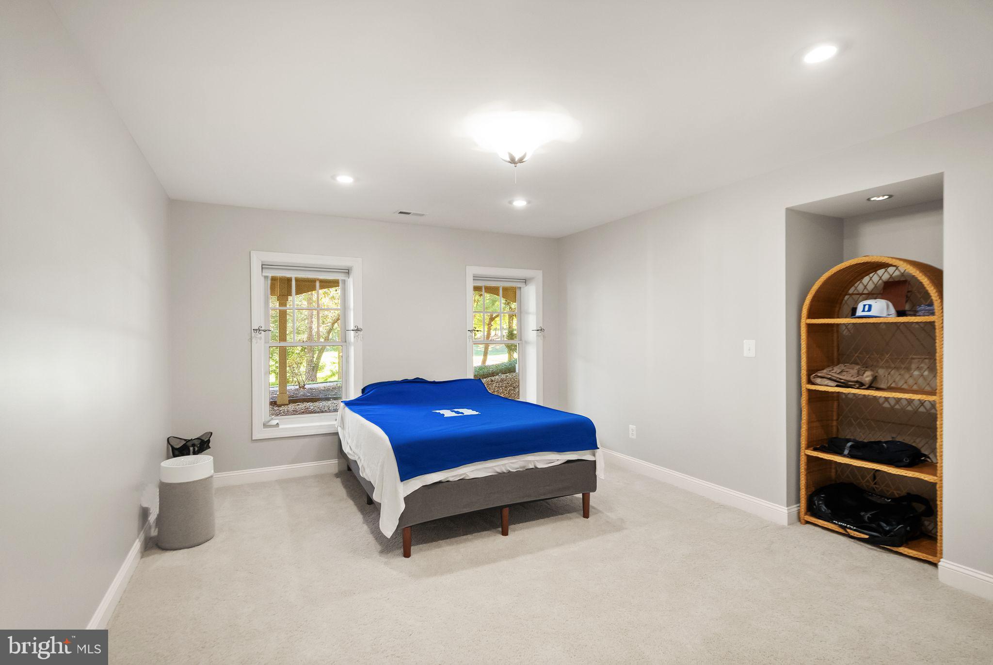 LAKE MANASSAS ESTATES - Residential