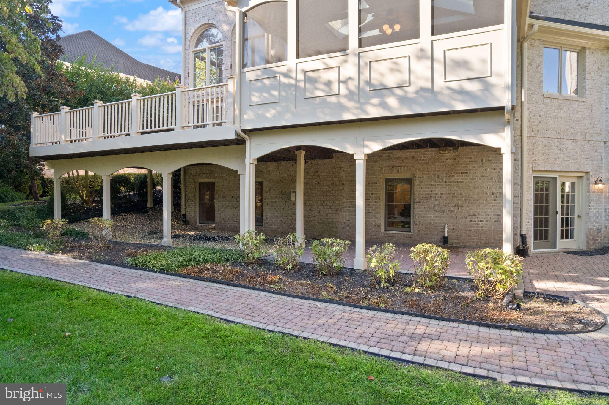 LAKE MANASSAS ESTATES - Residential