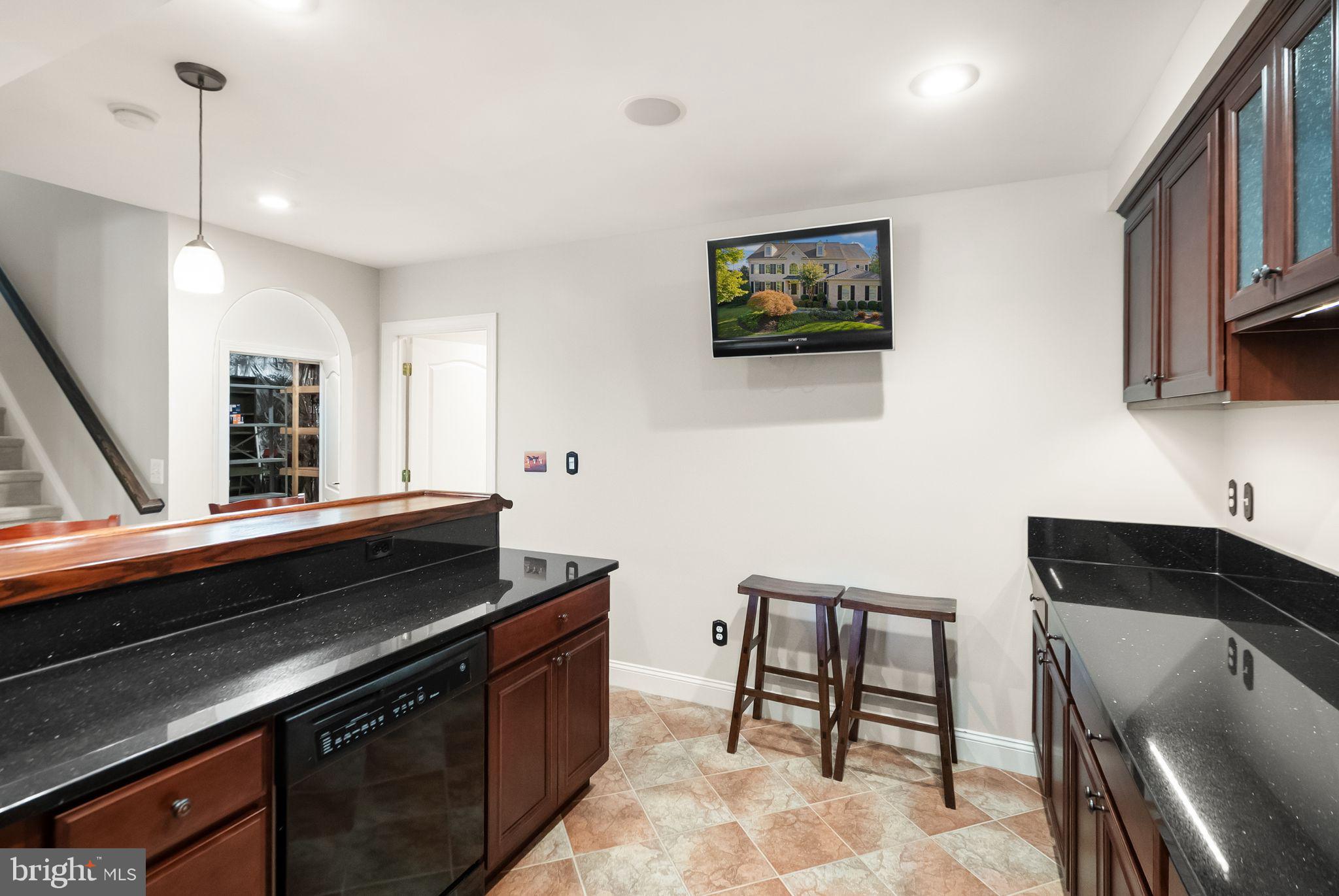 LAKE MANASSAS ESTATES - Residential