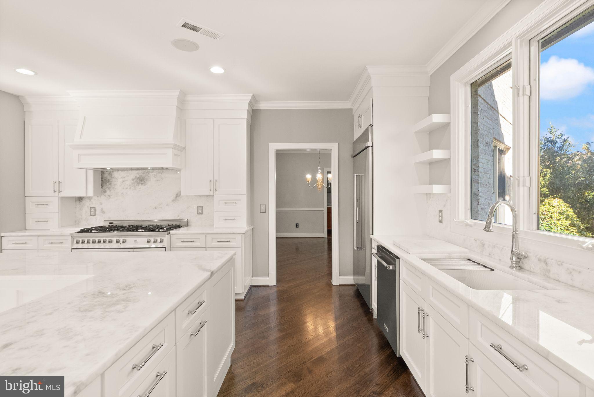 LAKE MANASSAS ESTATES - Residential