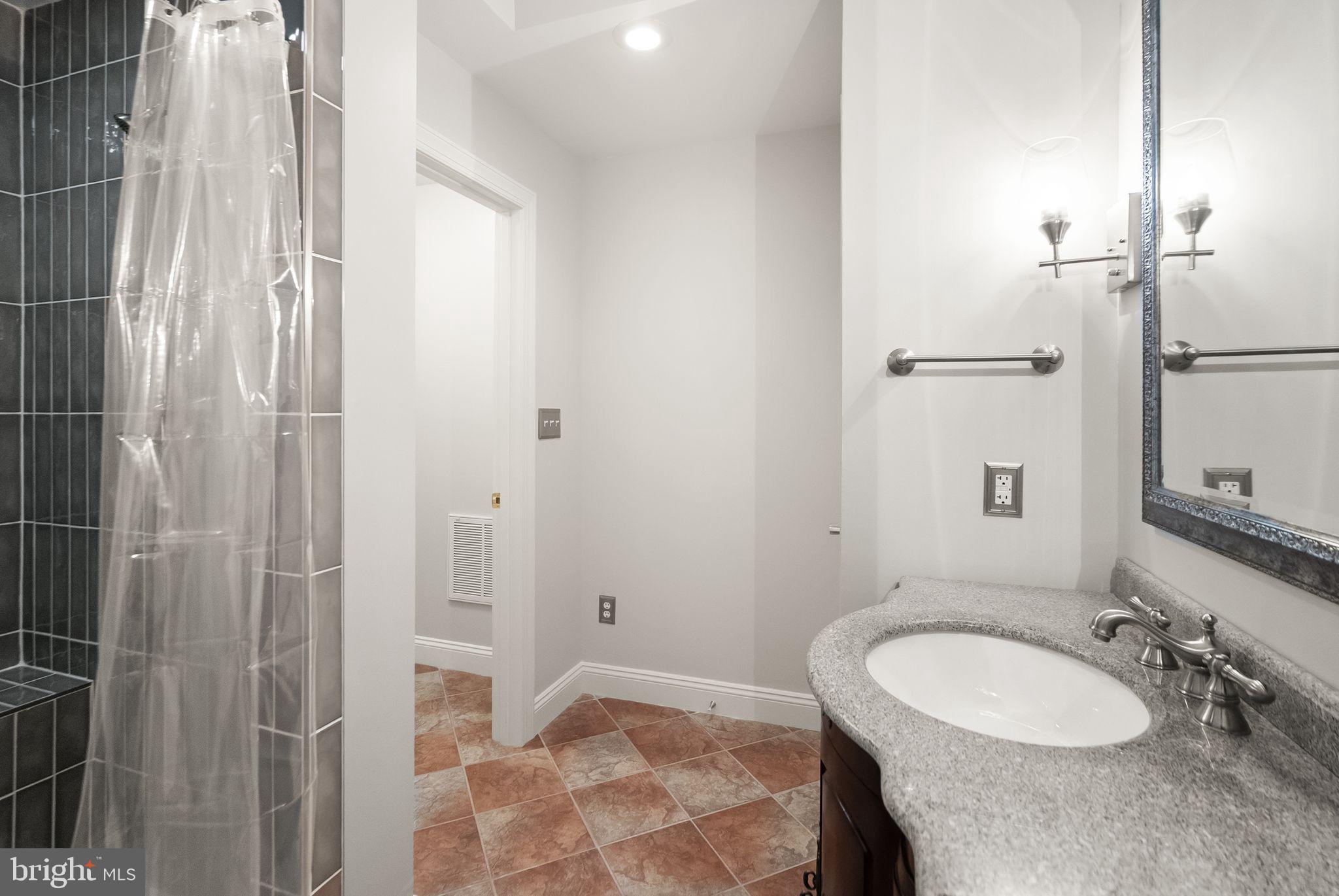 LAKE MANASSAS ESTATES - Residential