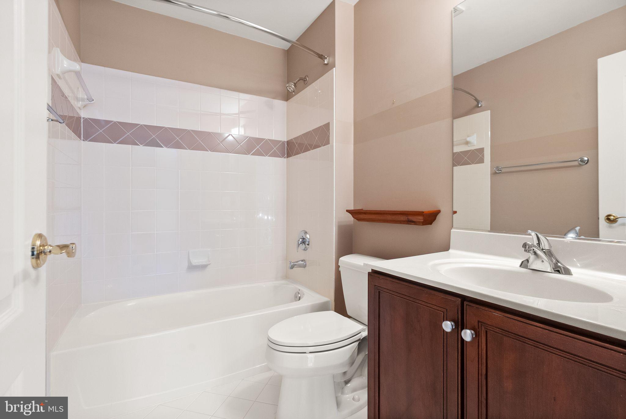 LAKE MANASSAS ESTATES - Residential