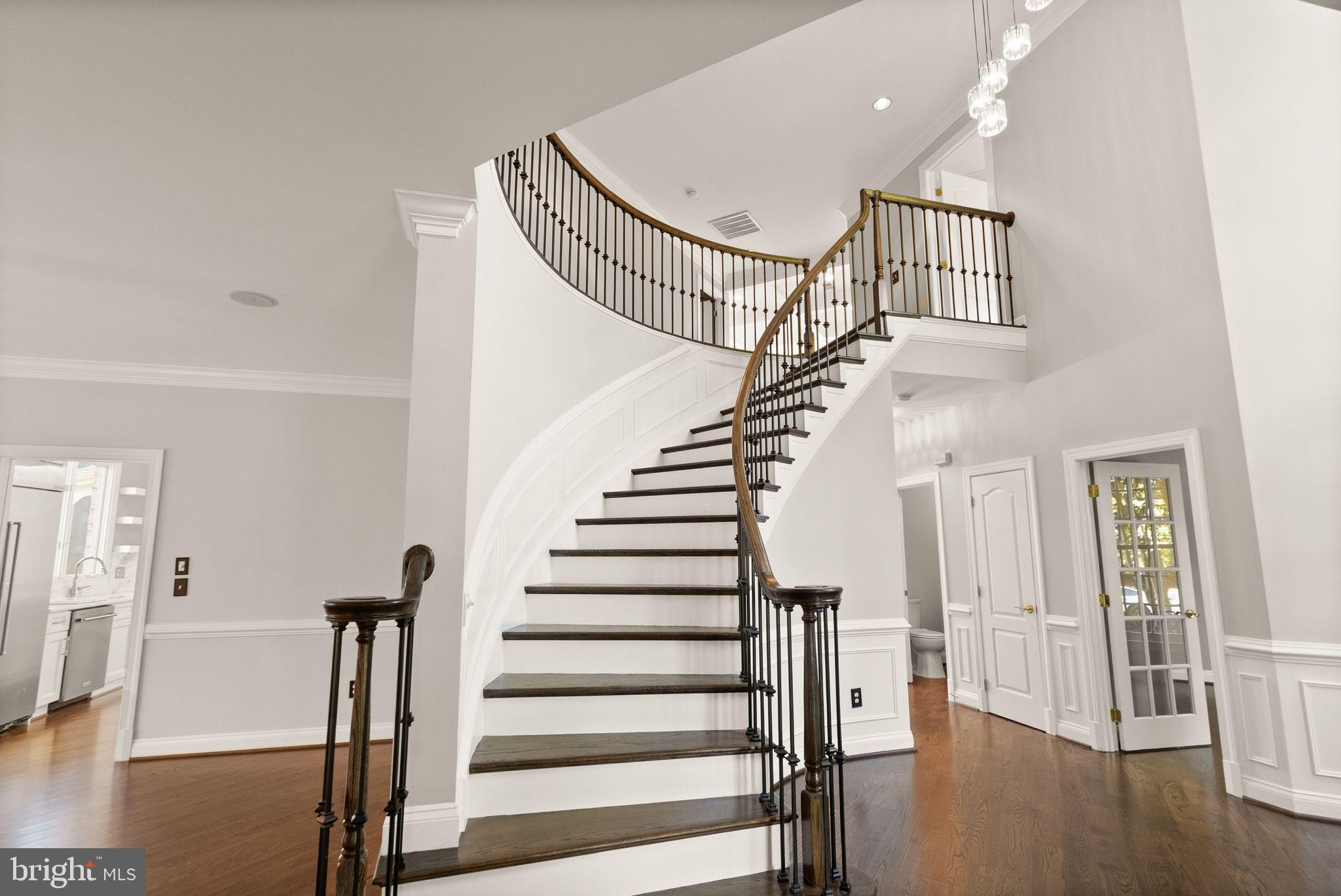 LAKE MANASSAS ESTATES - Residential