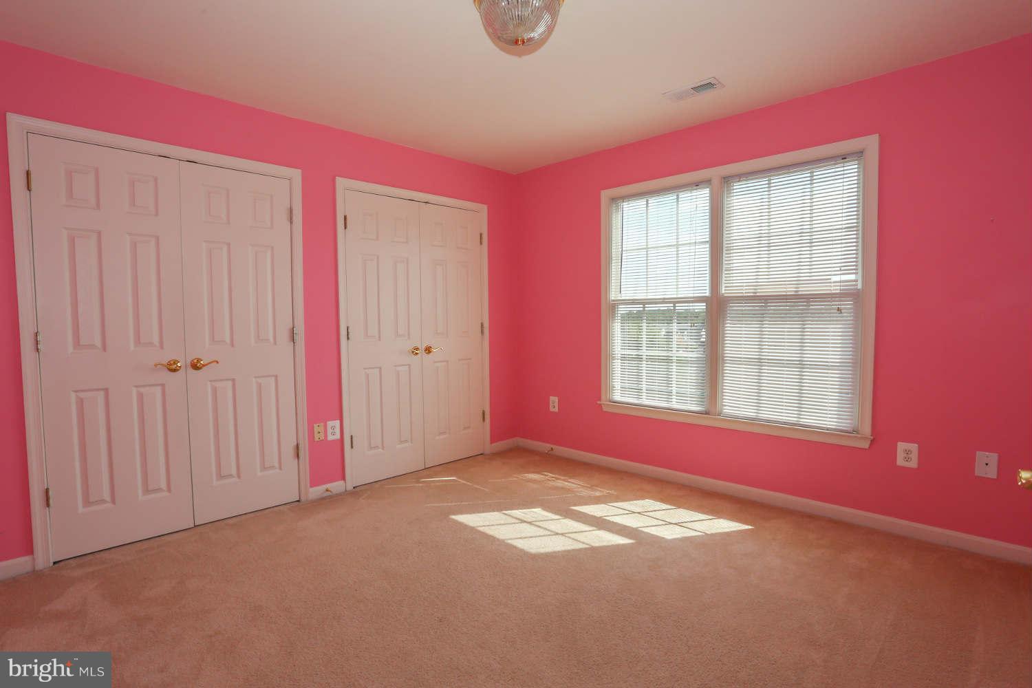 SALEM FIELDS - Residential