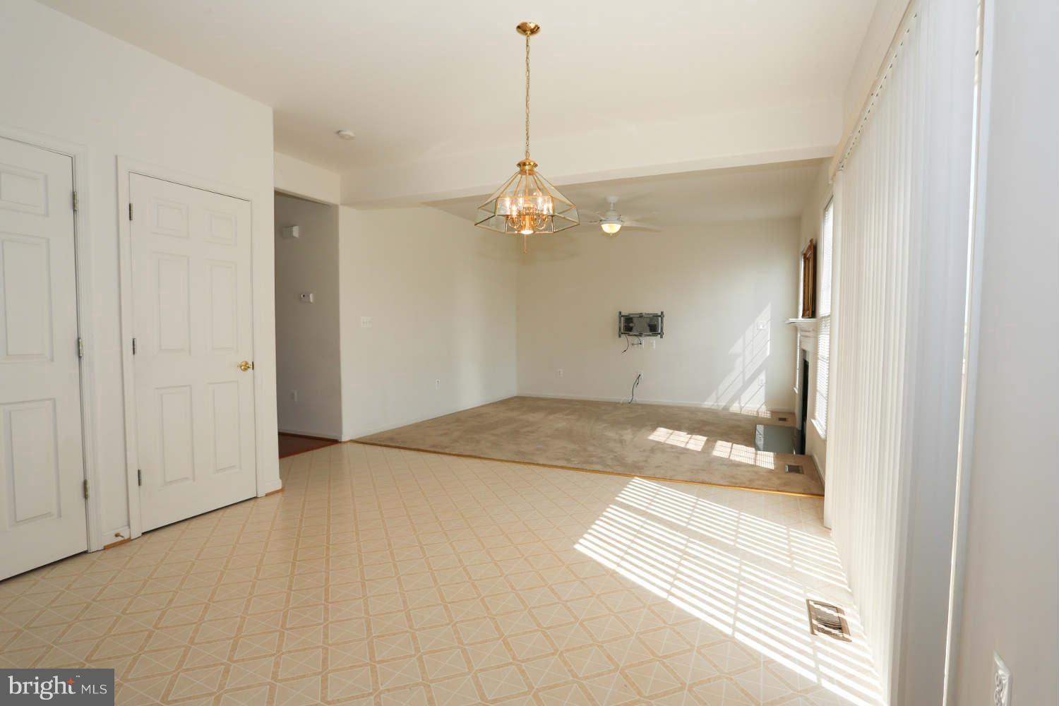 SALEM FIELDS - Residential