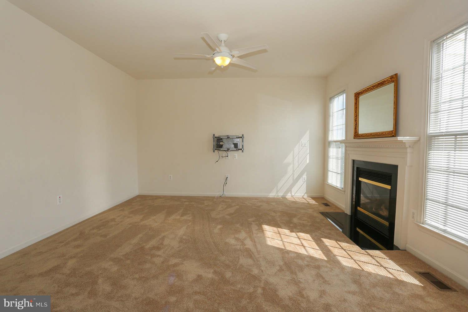 SALEM FIELDS - Residential