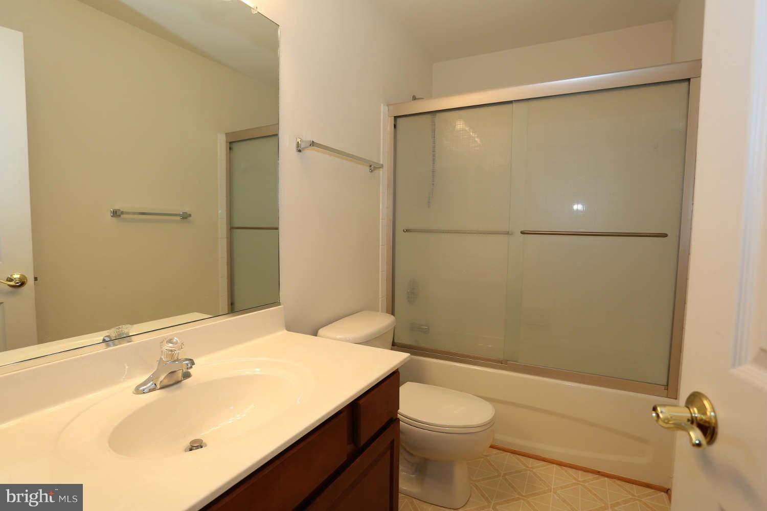 SALEM FIELDS - Residential