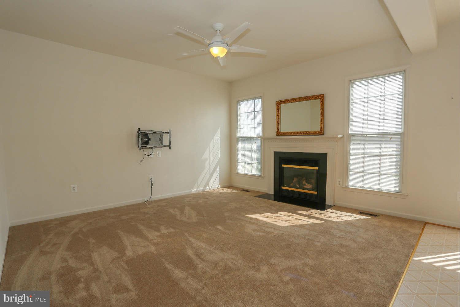 SALEM FIELDS - Residential