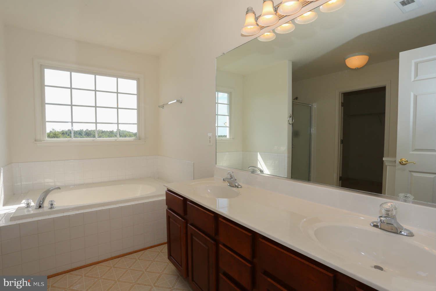 SALEM FIELDS - Residential