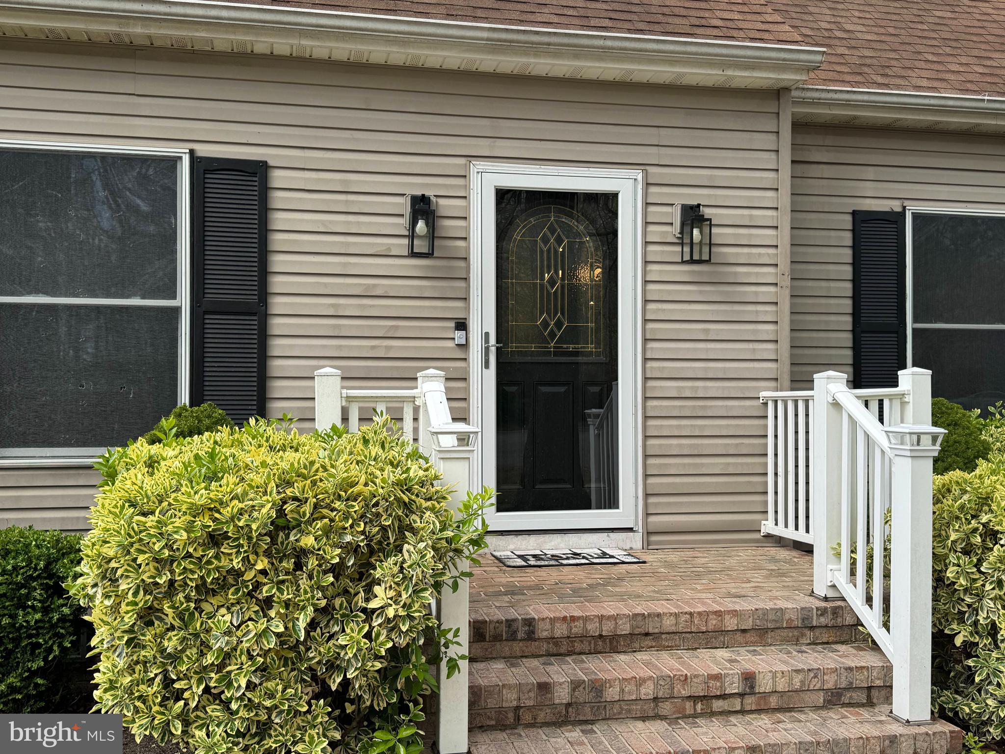 WHITE OAK - Residential