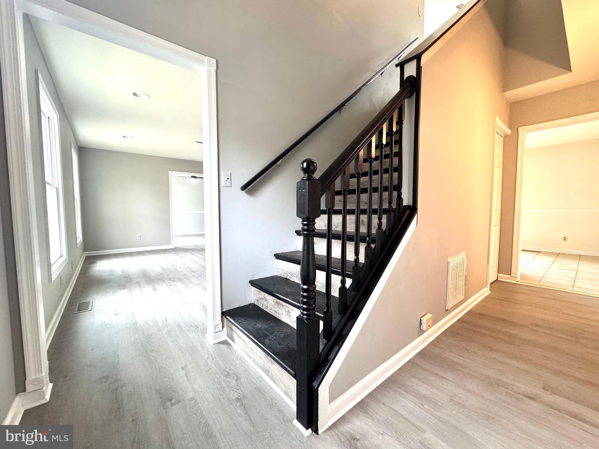 WHITE OAK - Residential