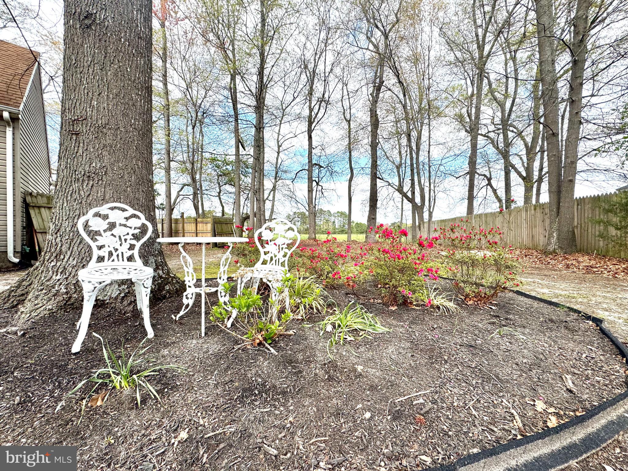 WHITE OAK - Residential