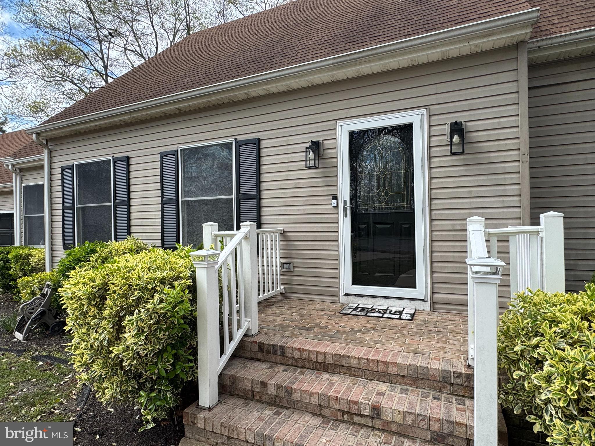 WHITE OAK - Residential