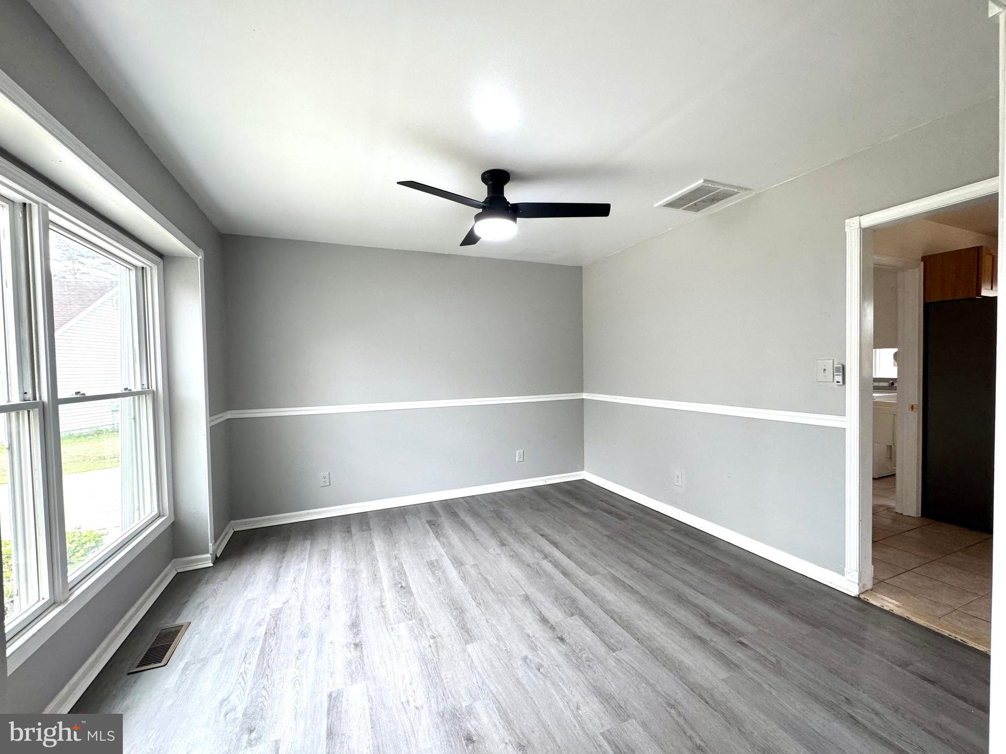 WHITE OAK - Residential