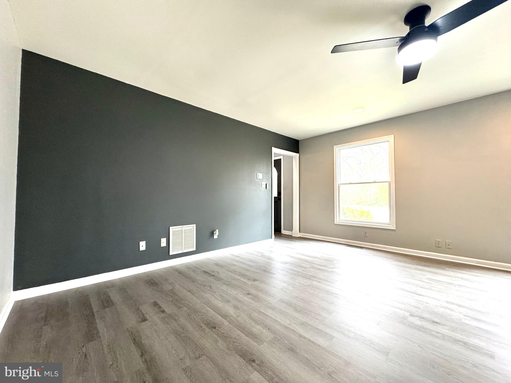 WHITE OAK - Residential