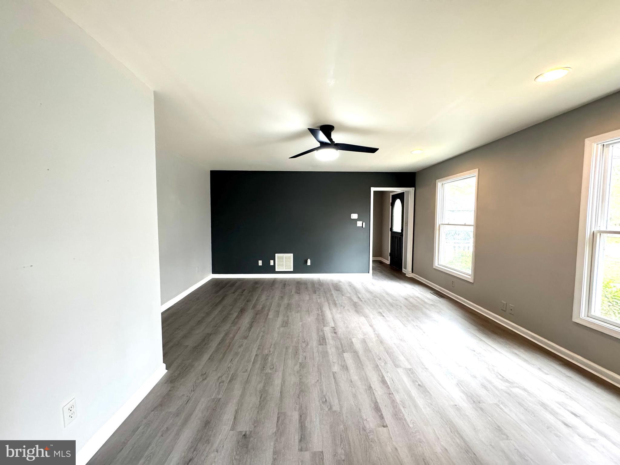 WHITE OAK - Residential