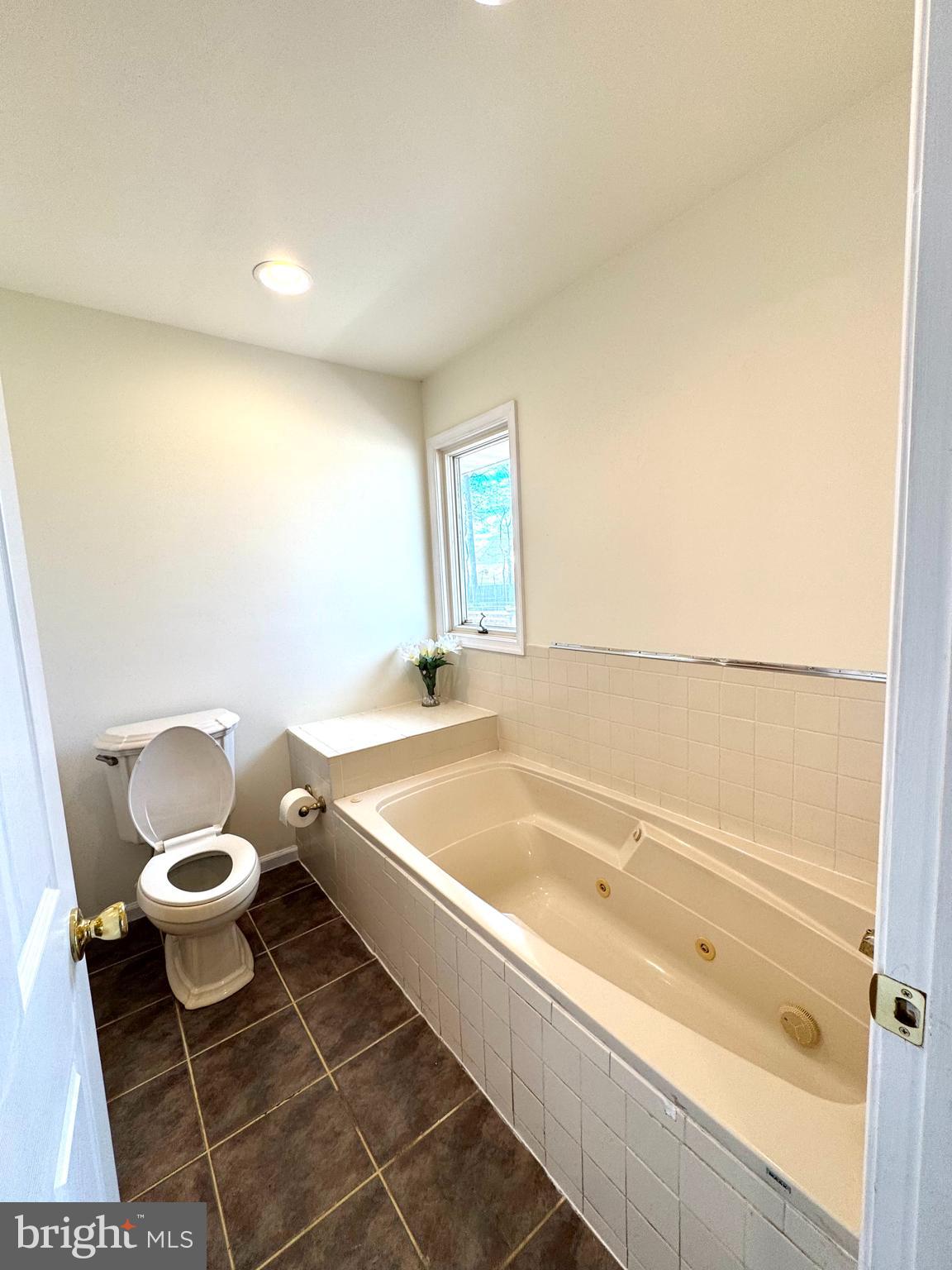 WHITE OAK - Residential