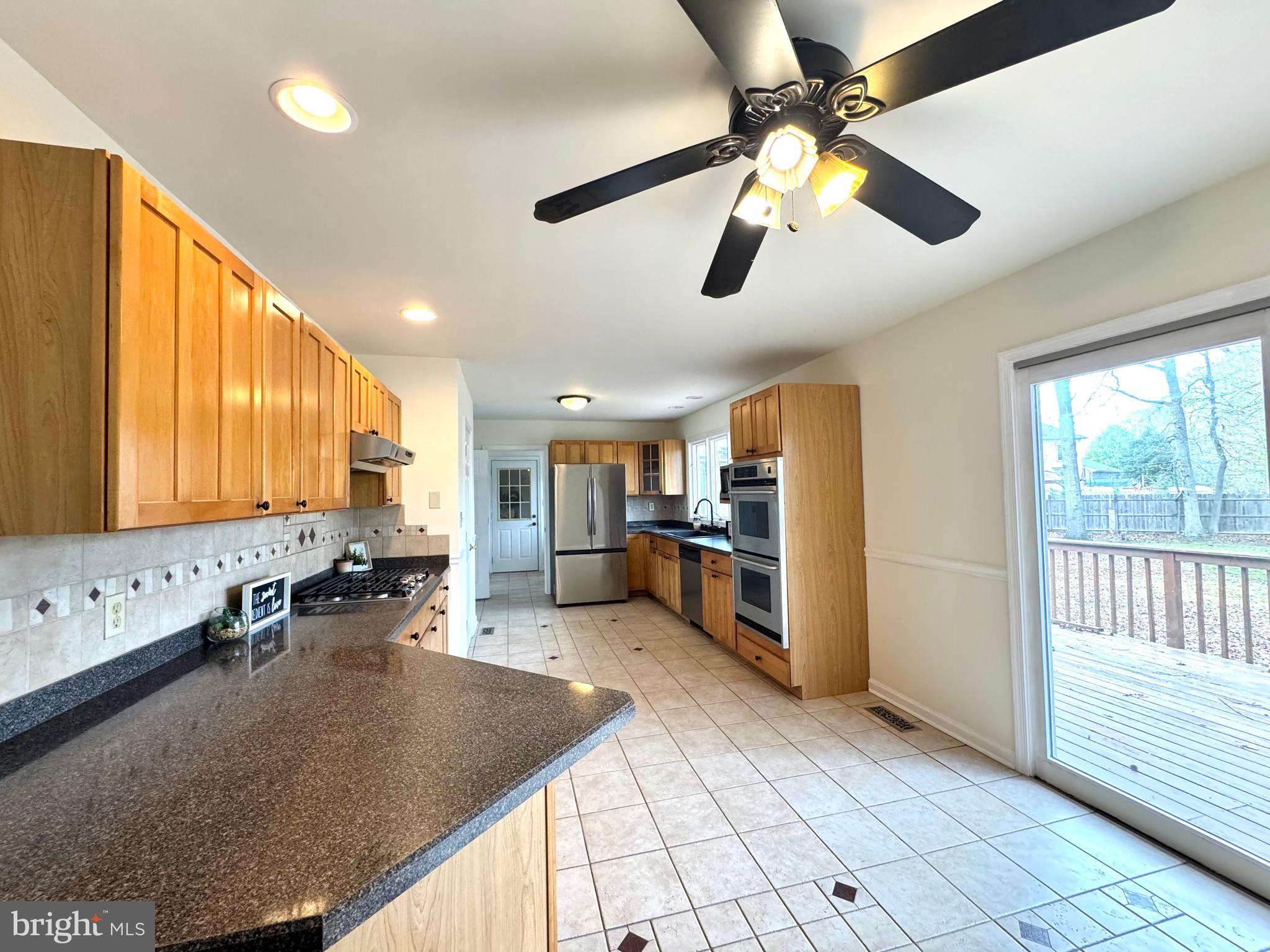 WHITE OAK - Residential