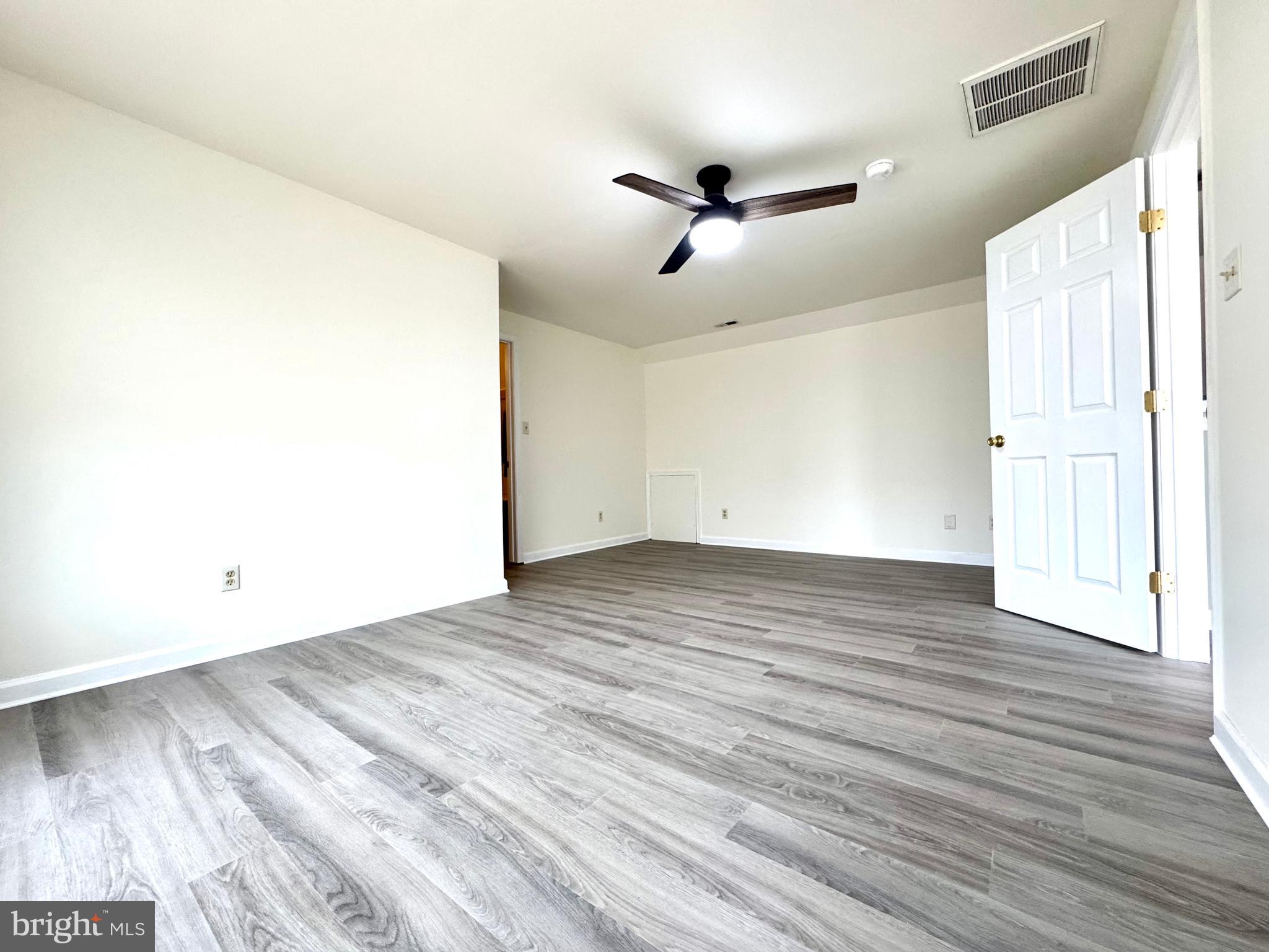 WHITE OAK - Residential