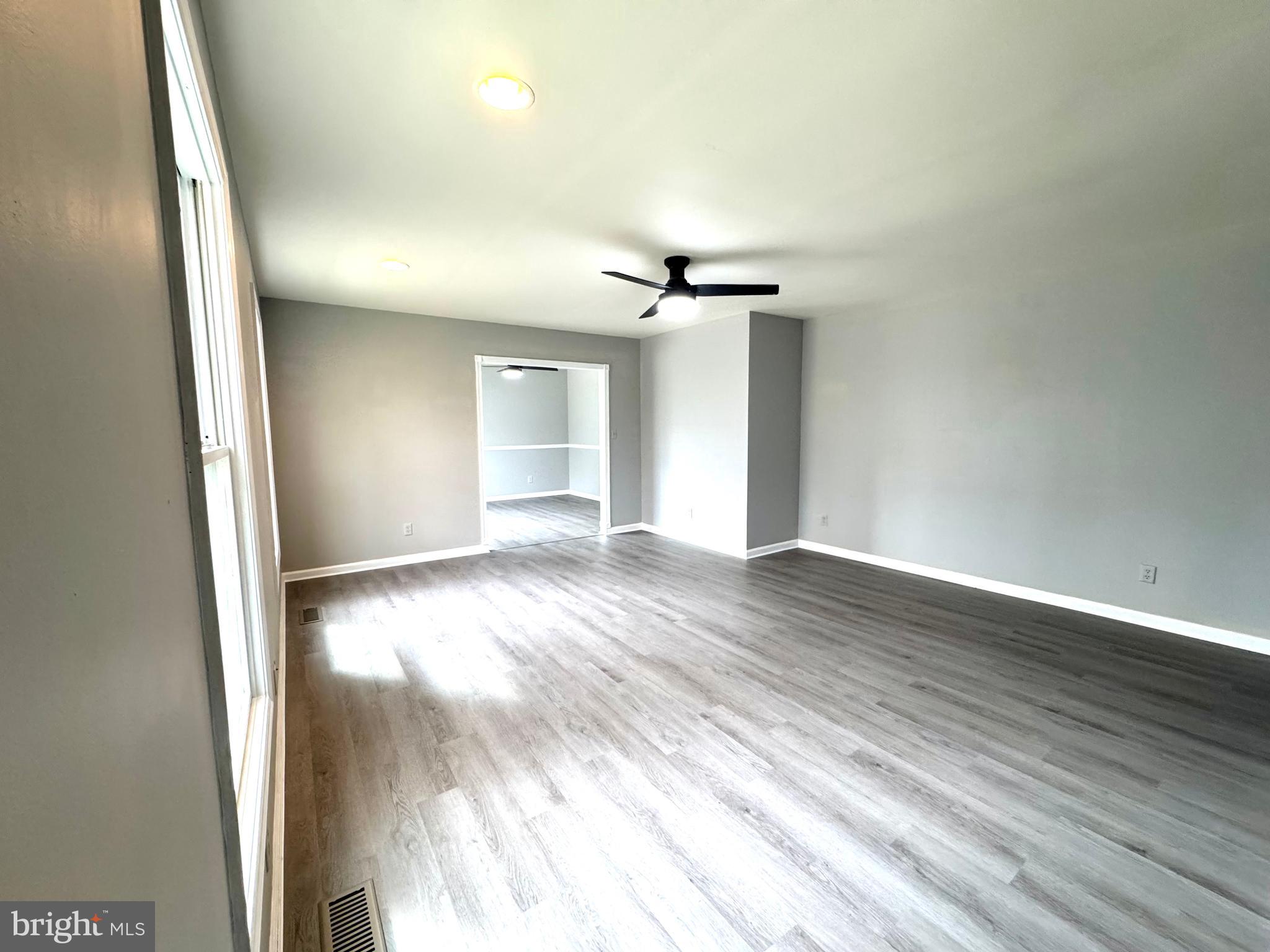 WHITE OAK - Residential