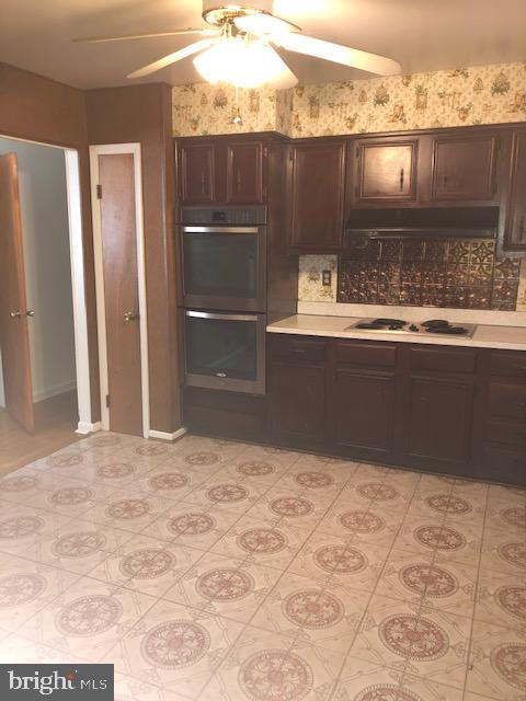 SURRATTS GARDENS - Residential Lease