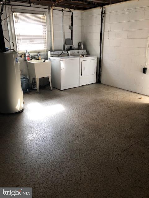 SURRATTS GARDENS - Residential Lease