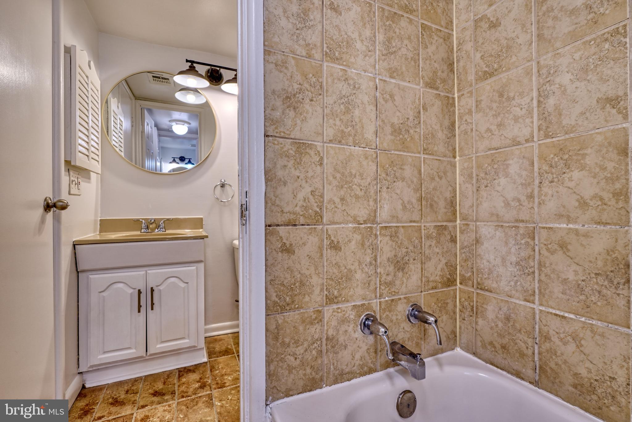 WILDE LAKE - Residential