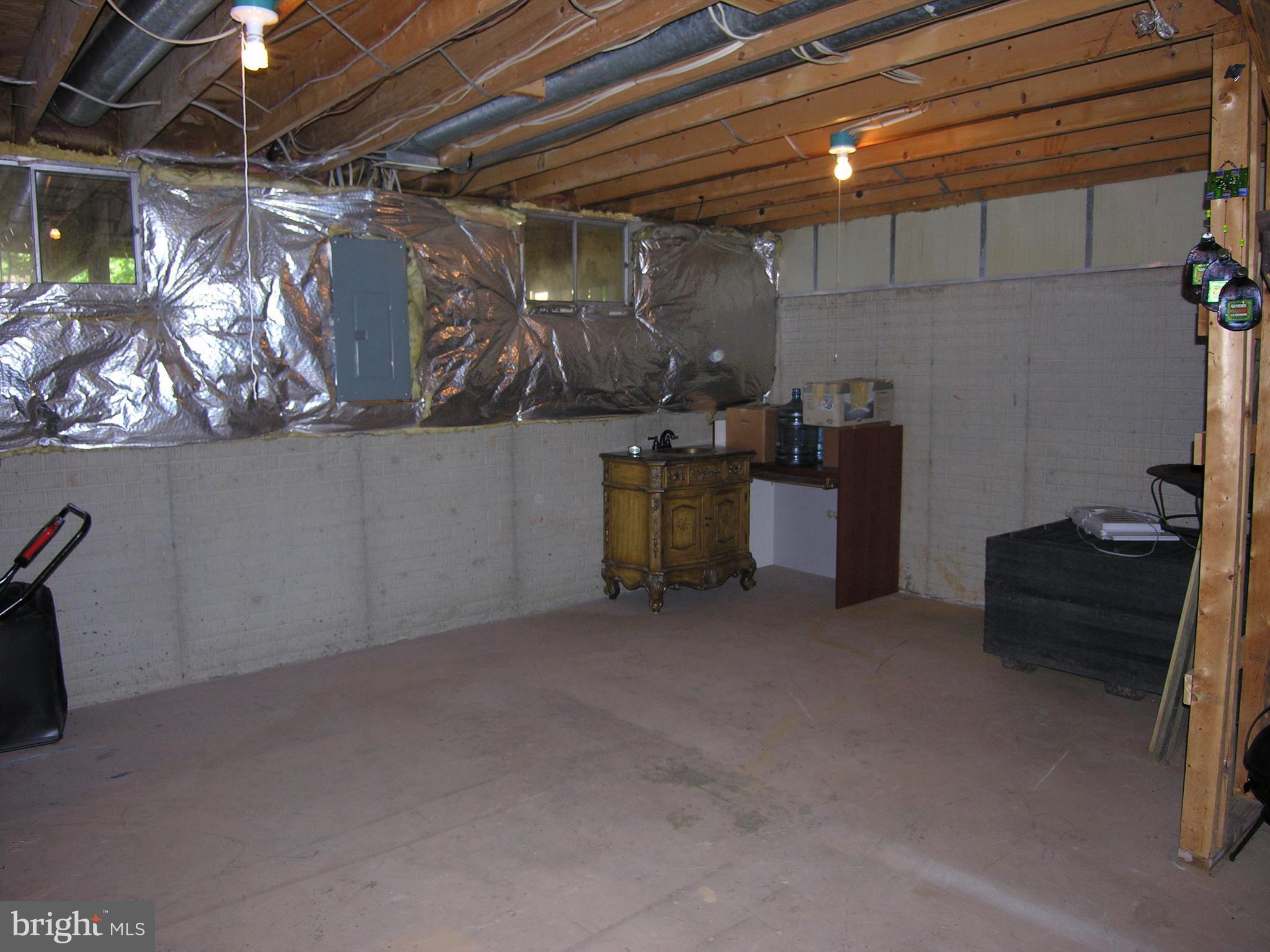 TOWNES OF ASHLEIGH - Residential Lease