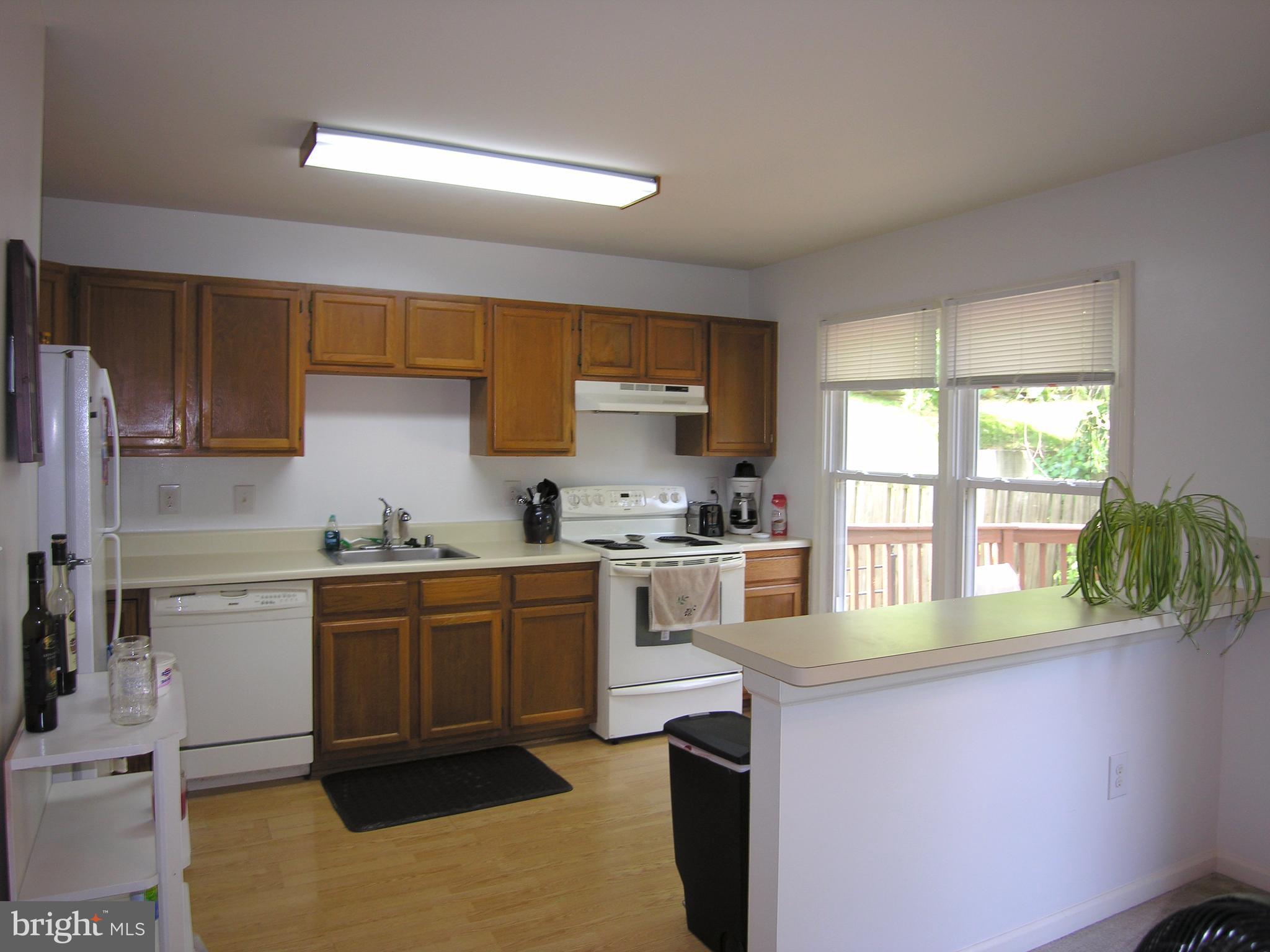 TOWNES OF ASHLEIGH - Residential Lease