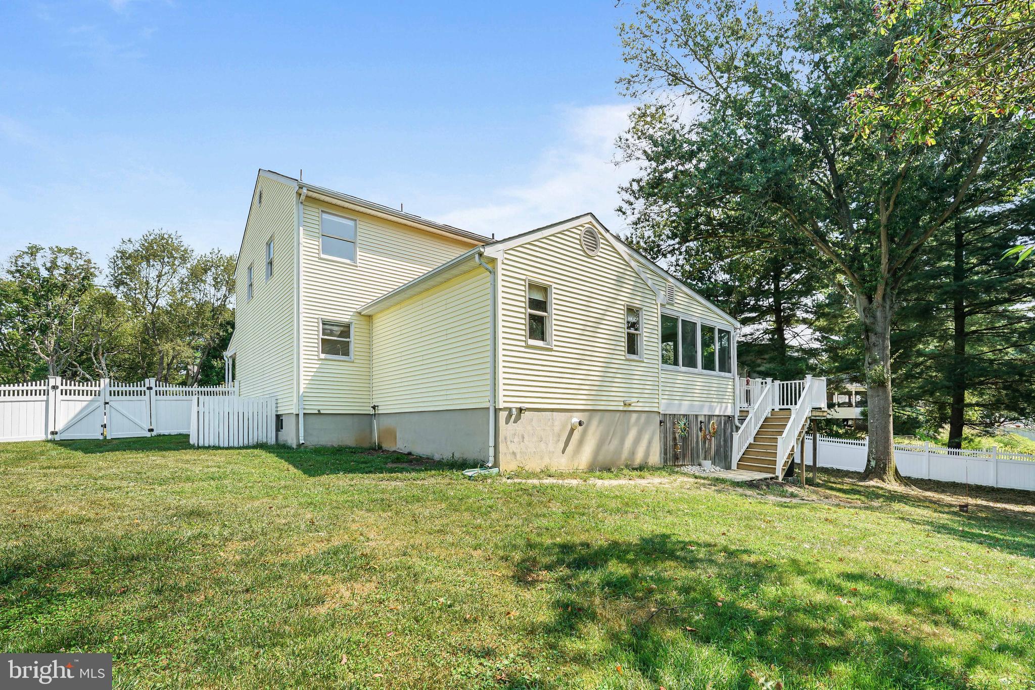 ACADEMY HILLS - Residential