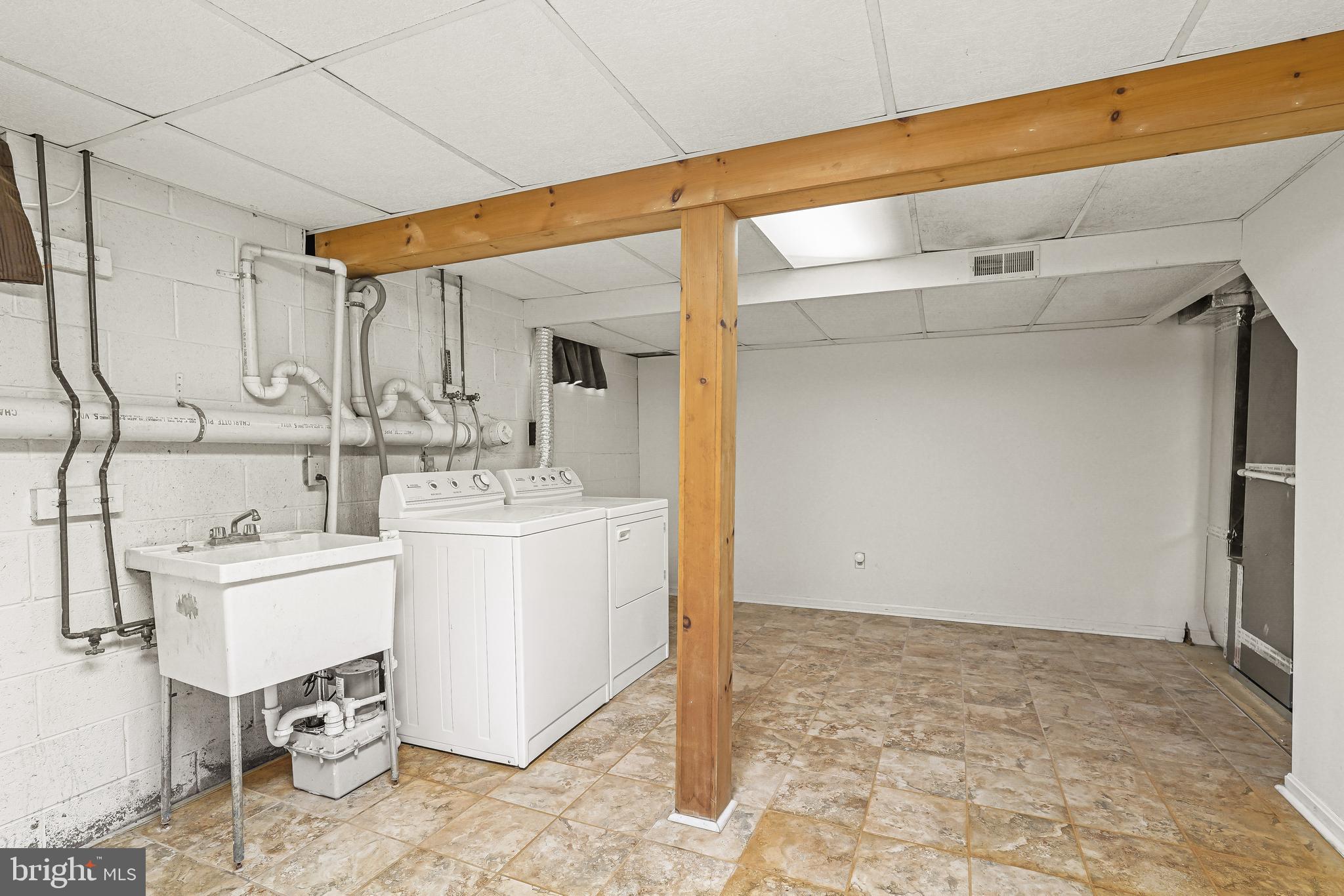 ACADEMY HILLS - Residential