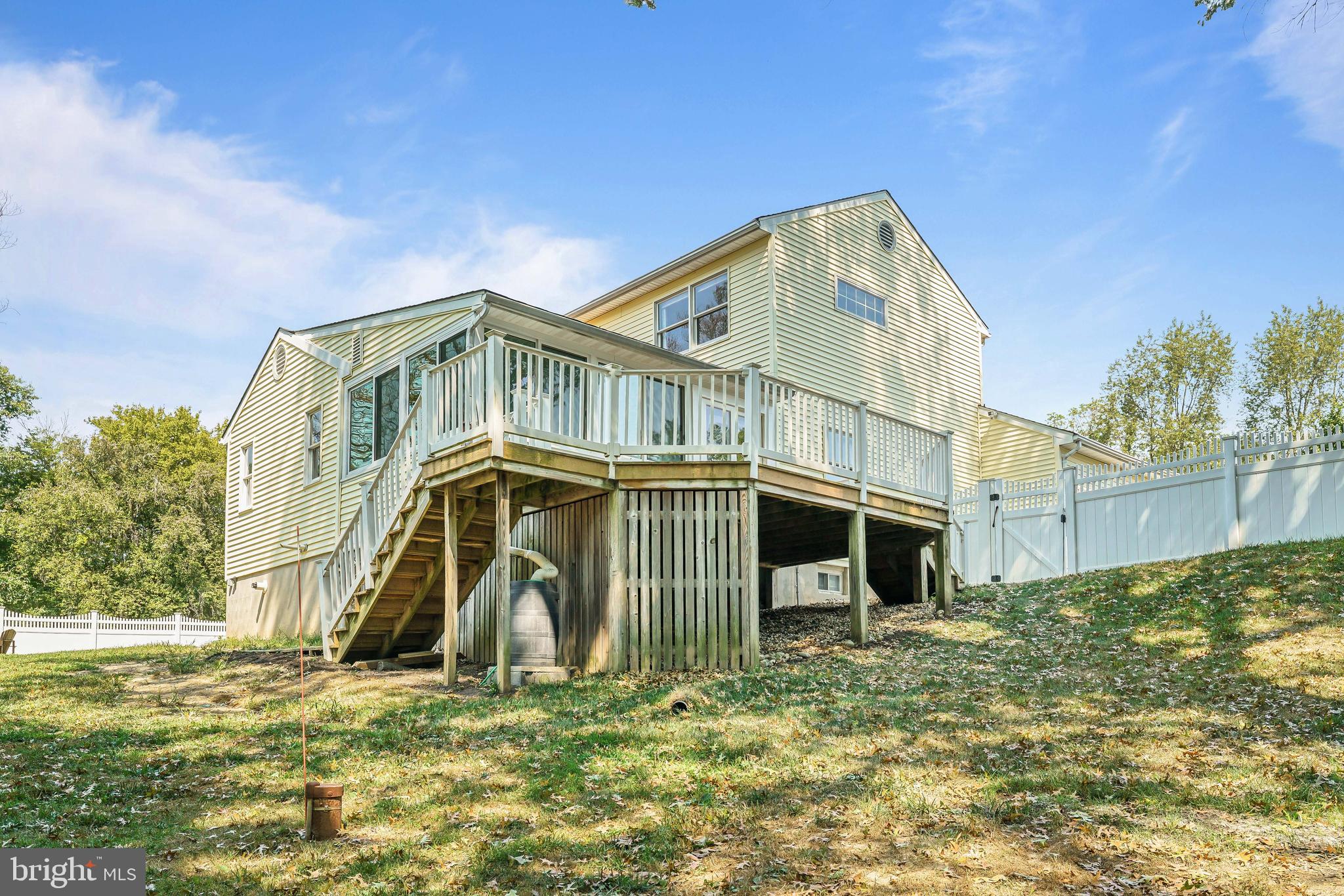 ACADEMY HILLS - Residential