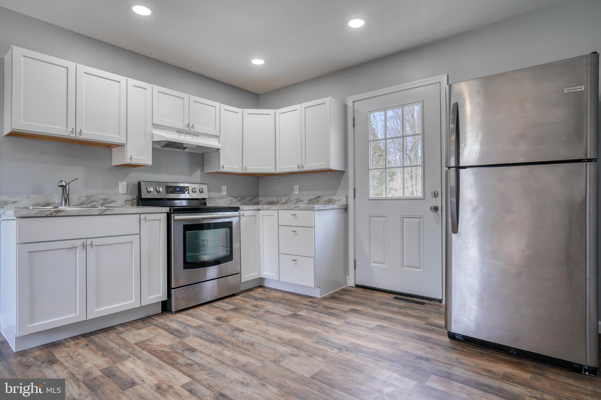 WHITE MARSH - Residential Lease