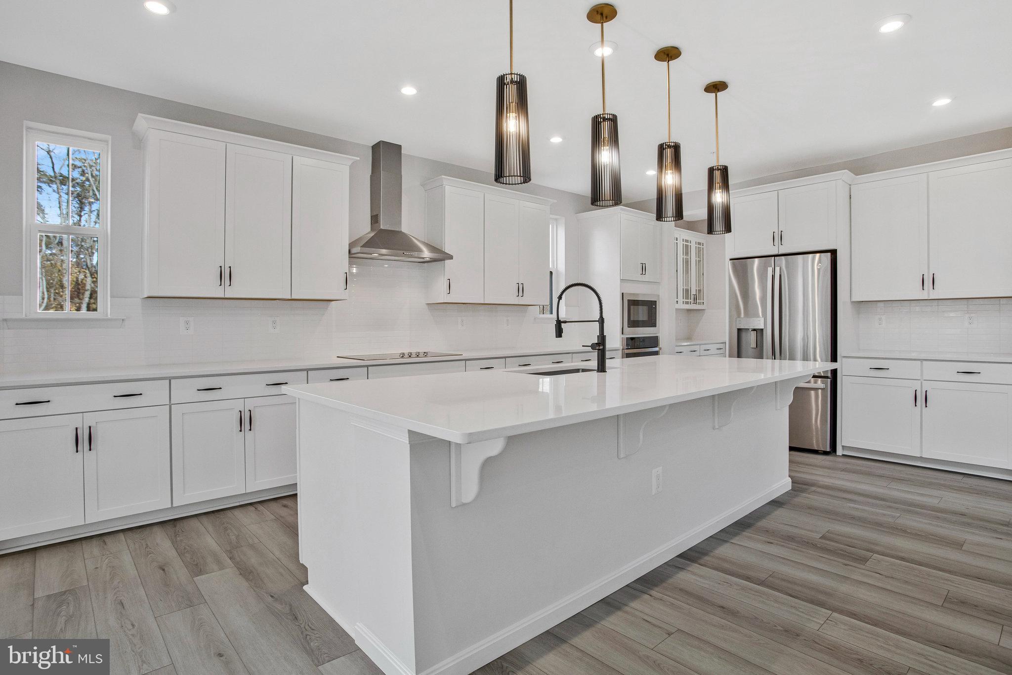 VINCENT ESTATES - Residential