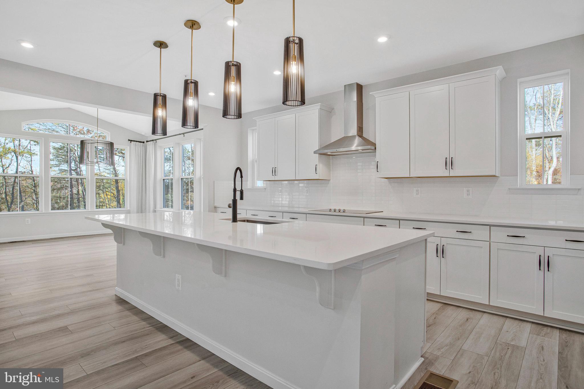 VINCENT ESTATES - Residential