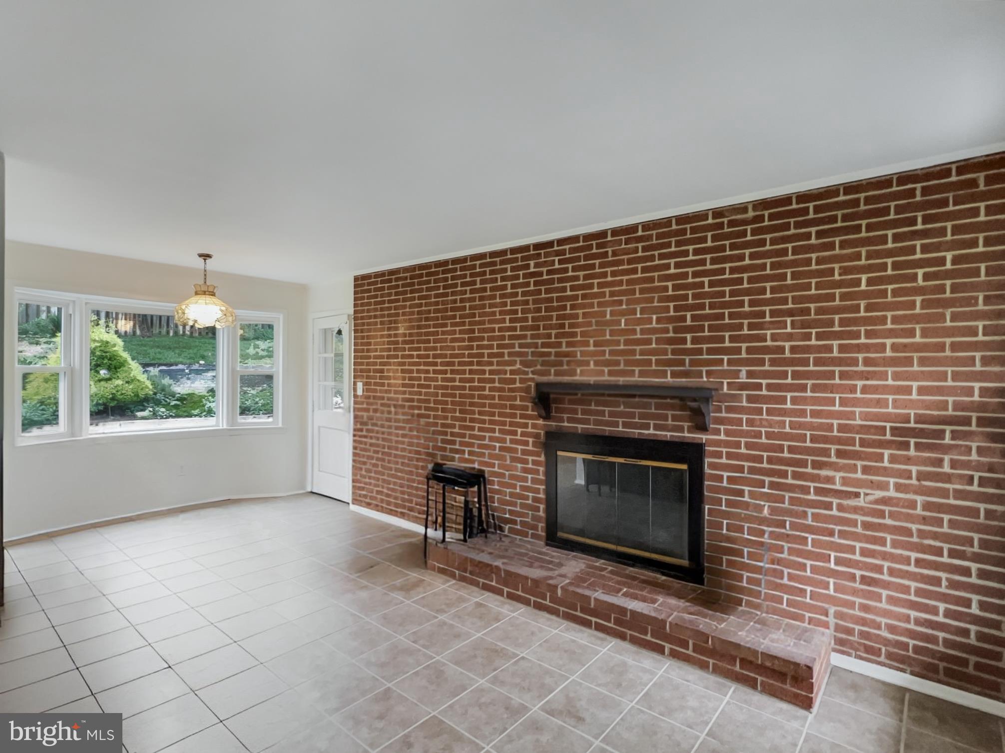 WEST LAUREL - Residential